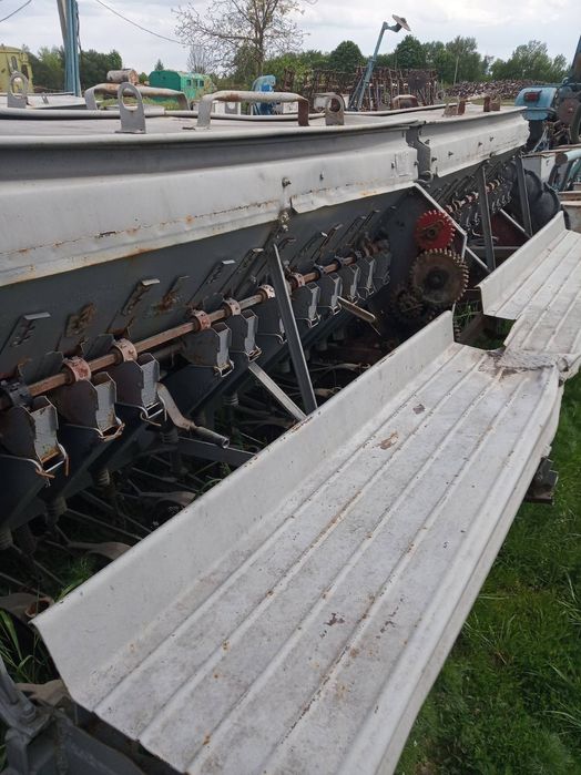 Сівалка зернова СЗ-3,6, Червона Зірка, ремонт, нові сошники, 2000 р.в.