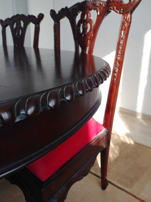 Stół i 6 krzeseł + fotel