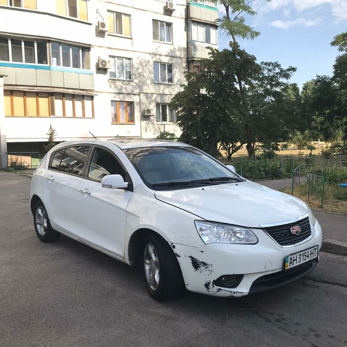 Разборка запчасти шрот джили емгранд ес7 хетчбек Geely emgrand