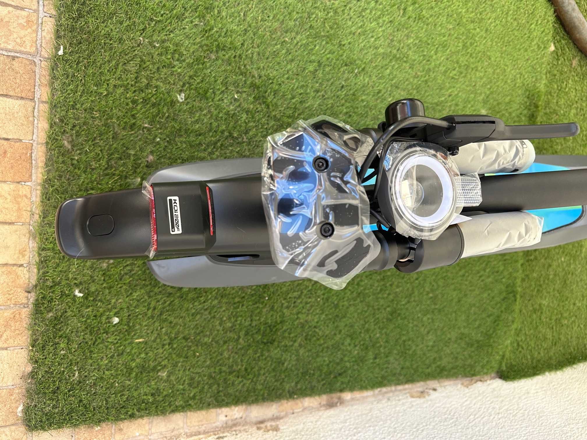 Trotinete Elétrica NIU KQi 200f