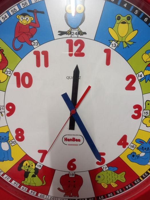 Relógio de parede para quarto de criança