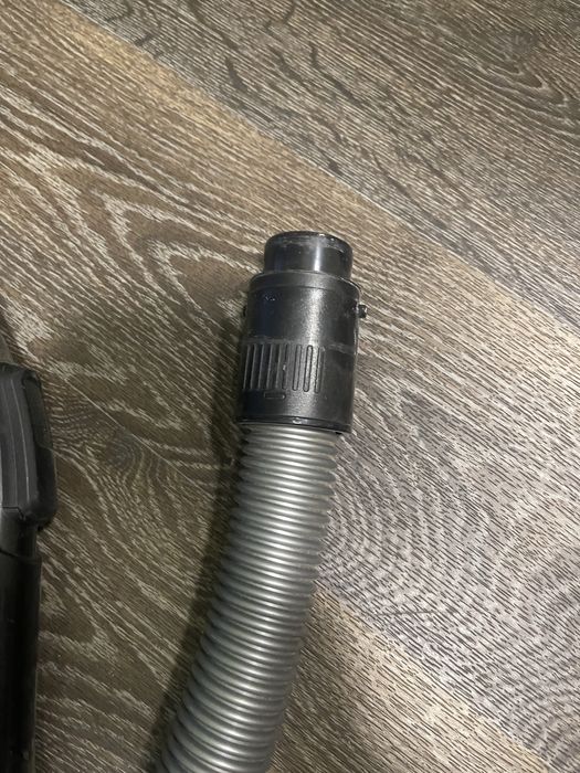 Шланг для пылисоса .