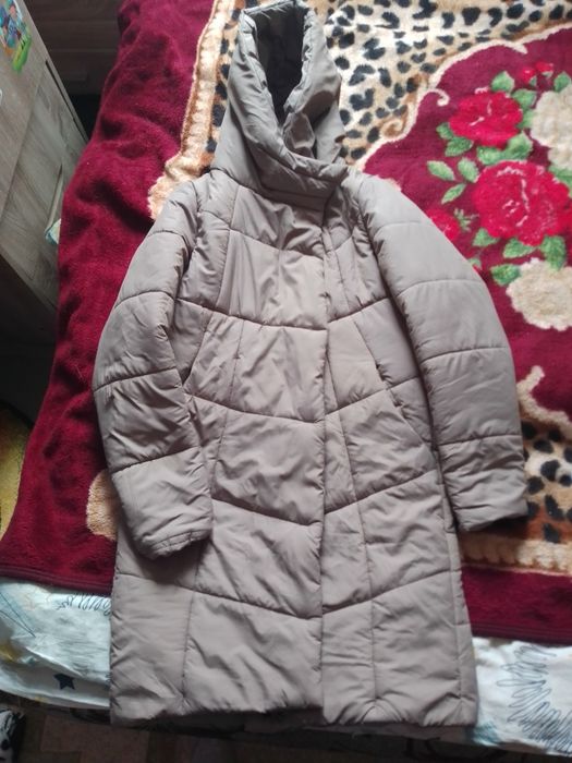 Продам зимове пальто за 300 грн