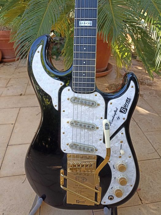 BURNS Limited Edition Custom Elite Apache Electric Guitar / Guitarra