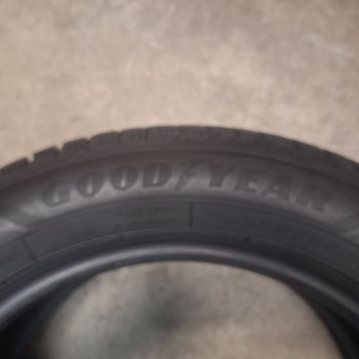 Opony zimowe Goodyear ULTRA GRIP PERFORMANCE 3  225/55/17  101V