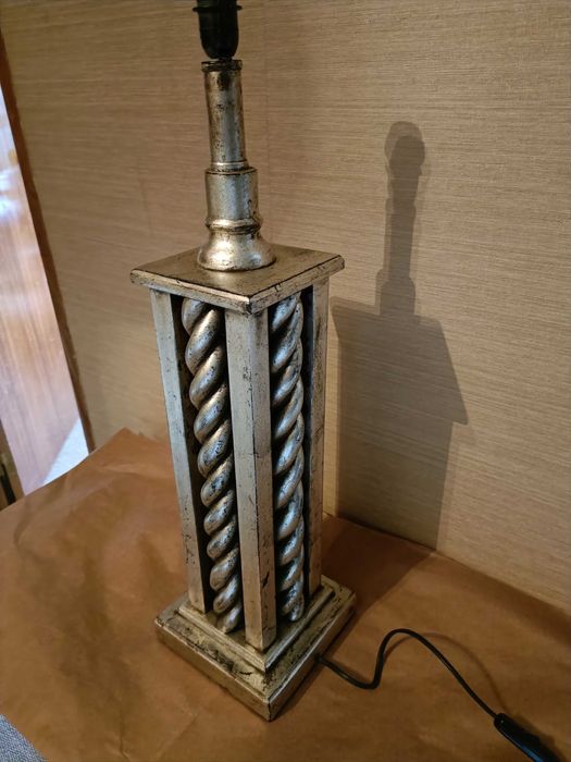 Candeeiro de mesa Twist de prata