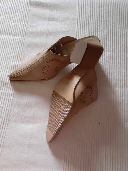 Socas / Sapatos vários modelos em pele - NOVAS