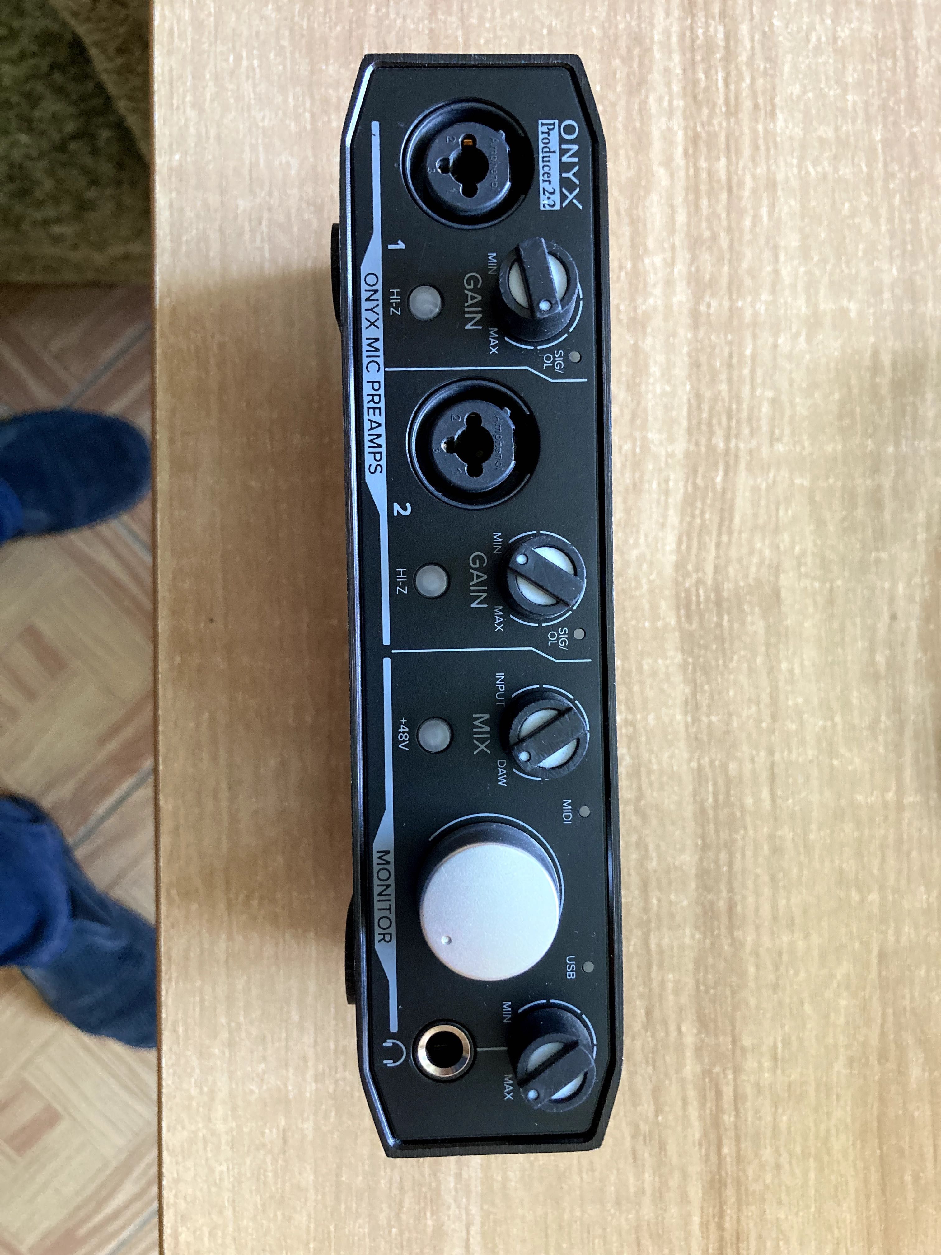 Аудиоинтерфейс Mackie Onyx Producer 2-2 — отличное состояние