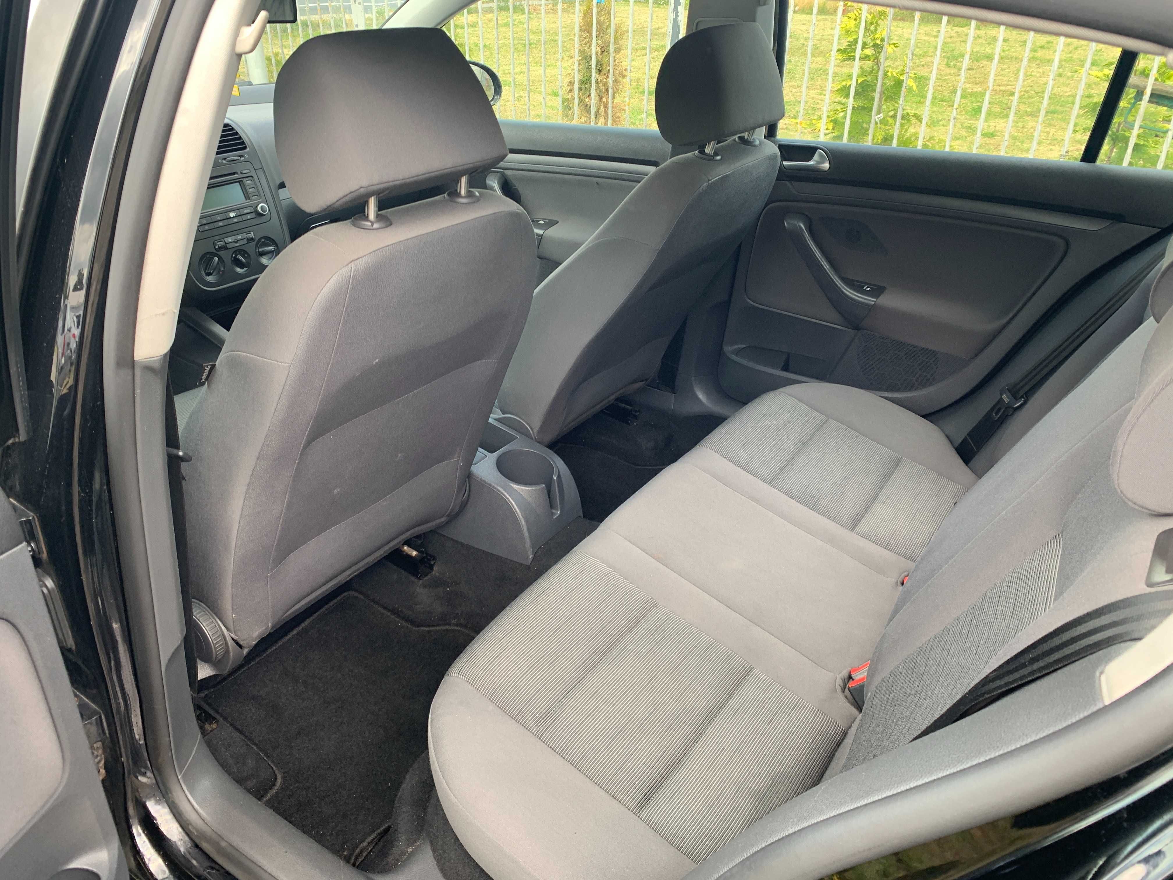 VW GOLF V 2006r. // 1.9 TDI / 105 KM // 5 drzwi // Hak // Klima