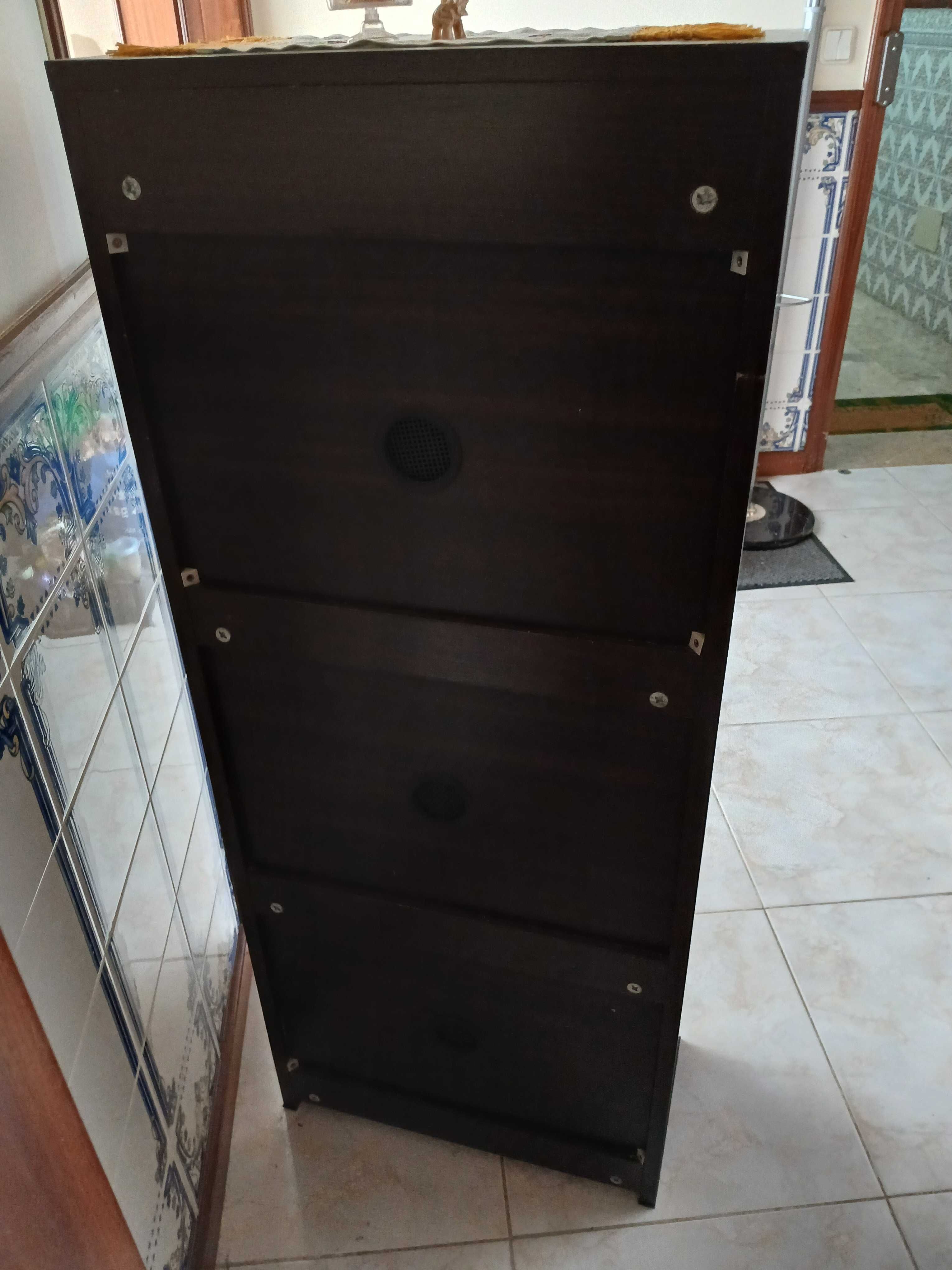 Sapateira com 3 gavetas