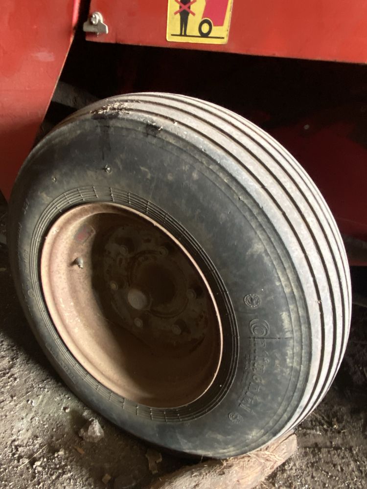 Enfardadeira de Rolo WELGER RP150