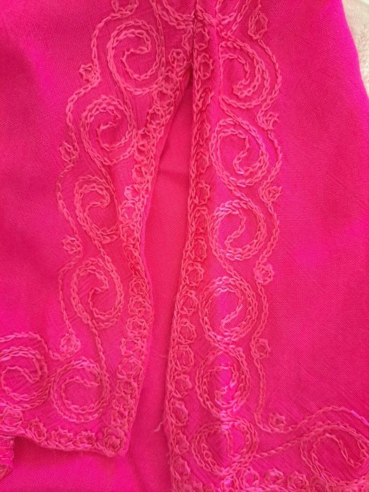 Túnica com bordado s rosa