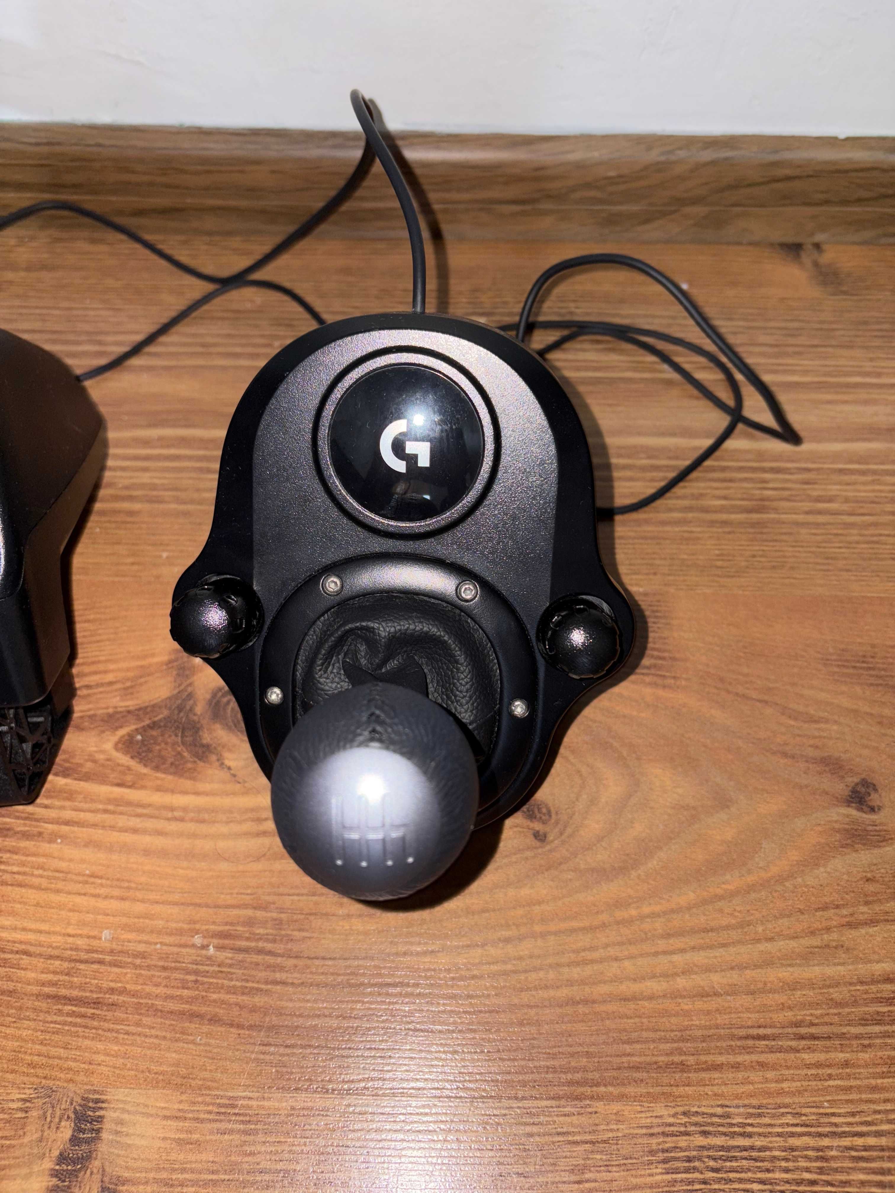 Logitech G29 + shifter