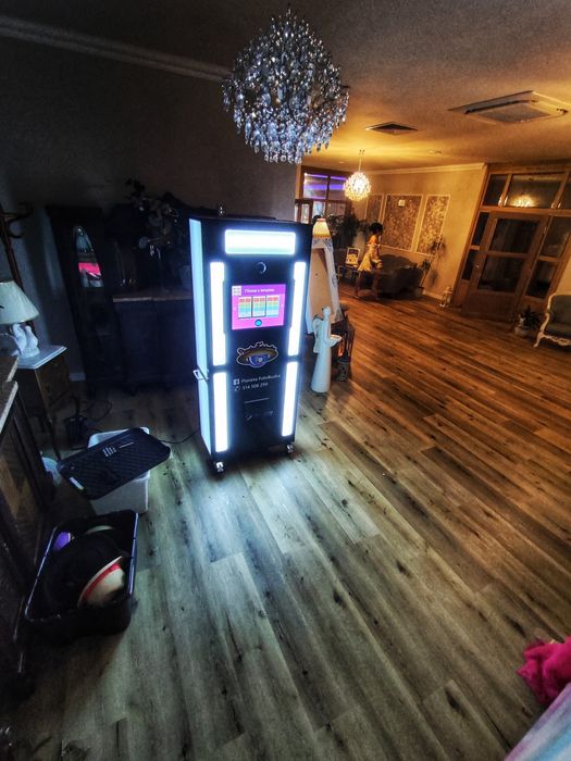 FOTOBUDKA wynajem - na twoją imprezę, urodziny, wesele