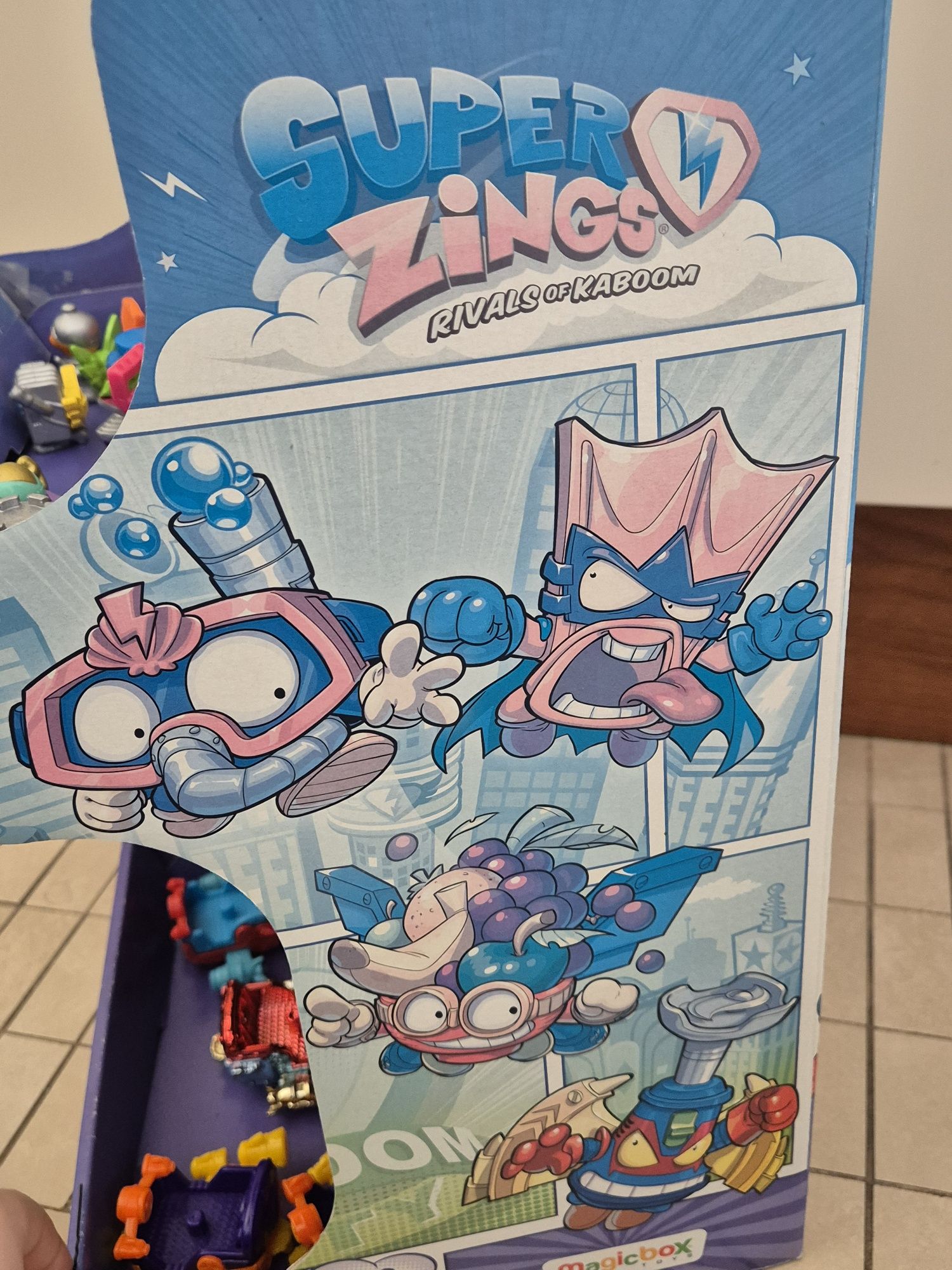 Zestaw super zings seria 5 z ekspozytorem