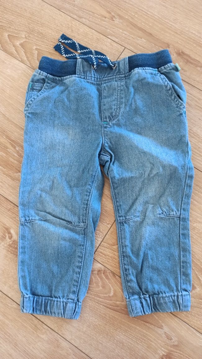 Chłopięce spodnie jeansowe Coccodrillo rozmiar 86