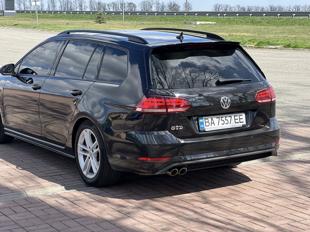 Продам Volkswagen golf  VII 7 GTD 2018