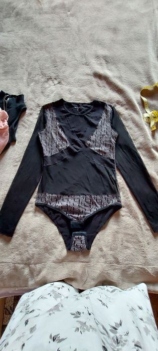 Боді 100грн обидва