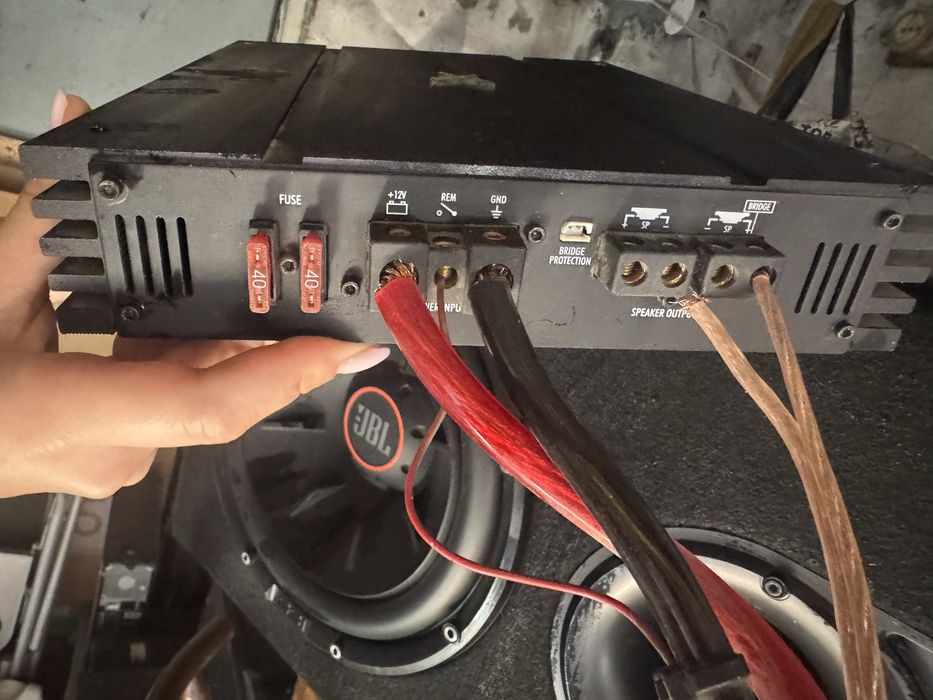 Автомобільний сабвуфер JBL S2-1224SS + усилитель