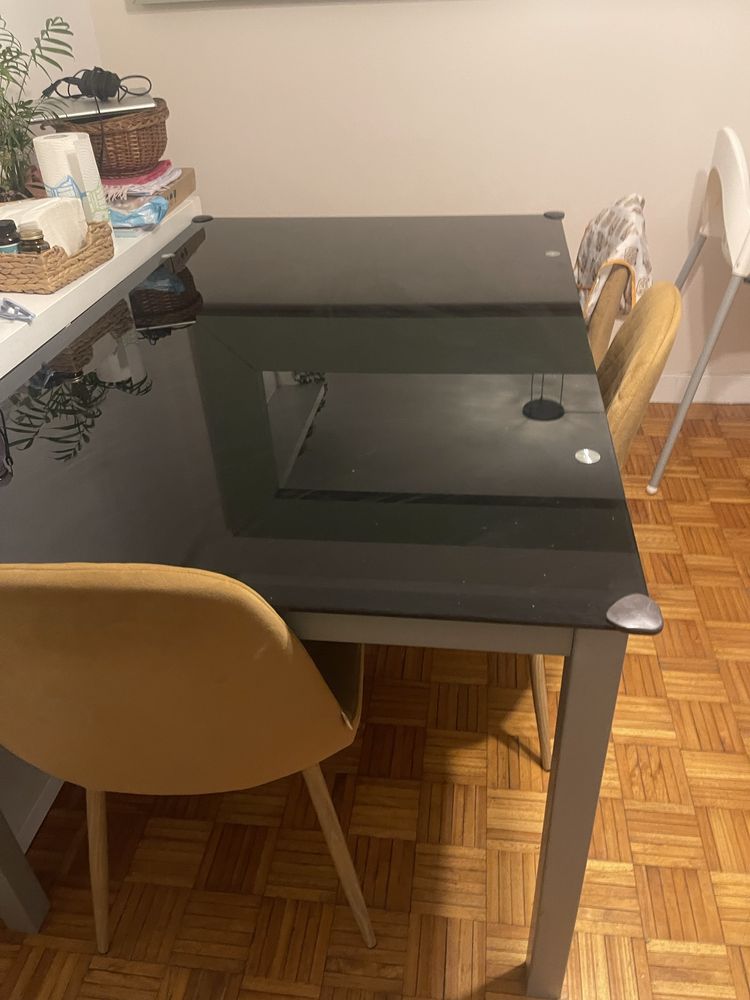 Mesa tampo preto vidro