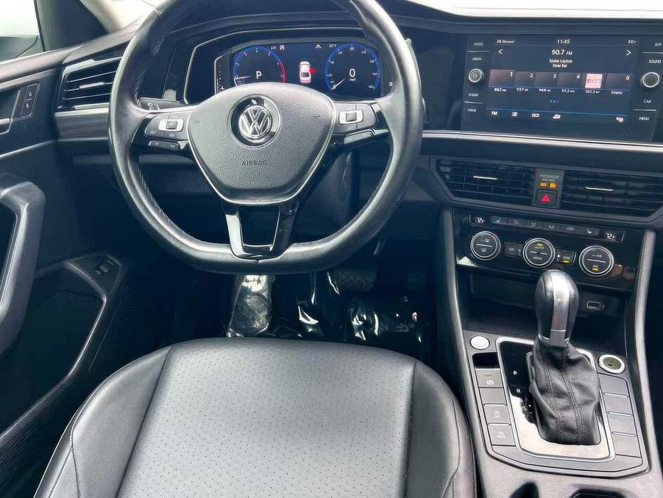 Volkswagen Jetta SEL      2019