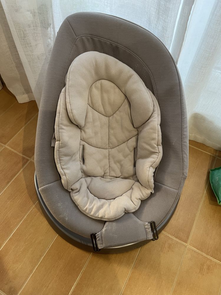 Espreguiçadeira Nuna leaf grow, oferta de arco com bonecos