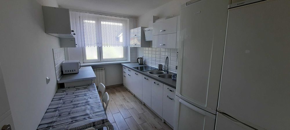 Mieszkanie 3- pokojowe na doby ul. Berberysowa ( 10 łóżek)