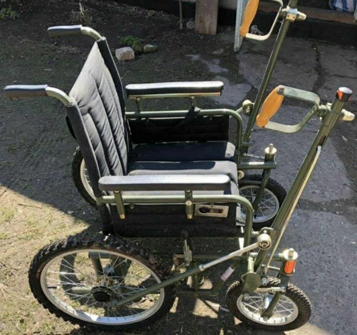 Інвалідна коляска самоуправляюча
