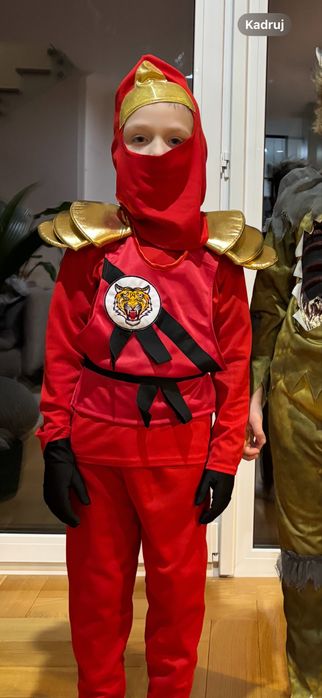 Strój przebranie Ninjago Kai 7/8lat
