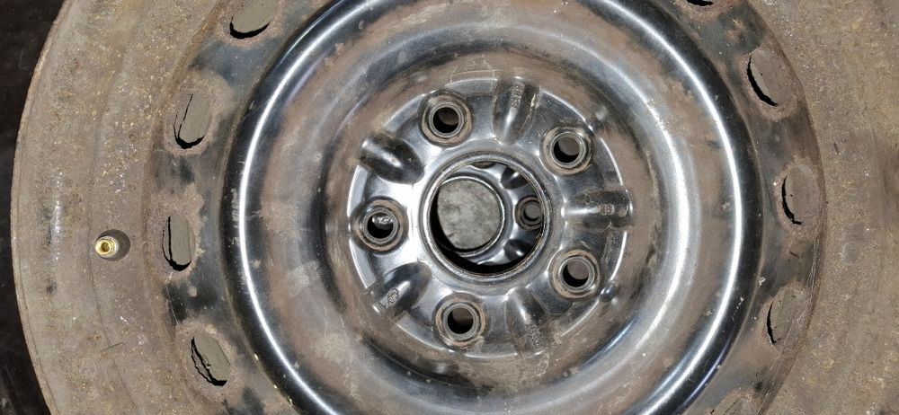 Felgi metalowy 205/60 R16 na toyota ET39