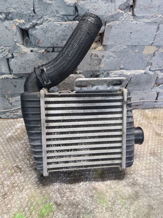 Інтеркулер Интеркулер Kia Cerato Hyuindai Elantra 2.0 CRDI 2827027010