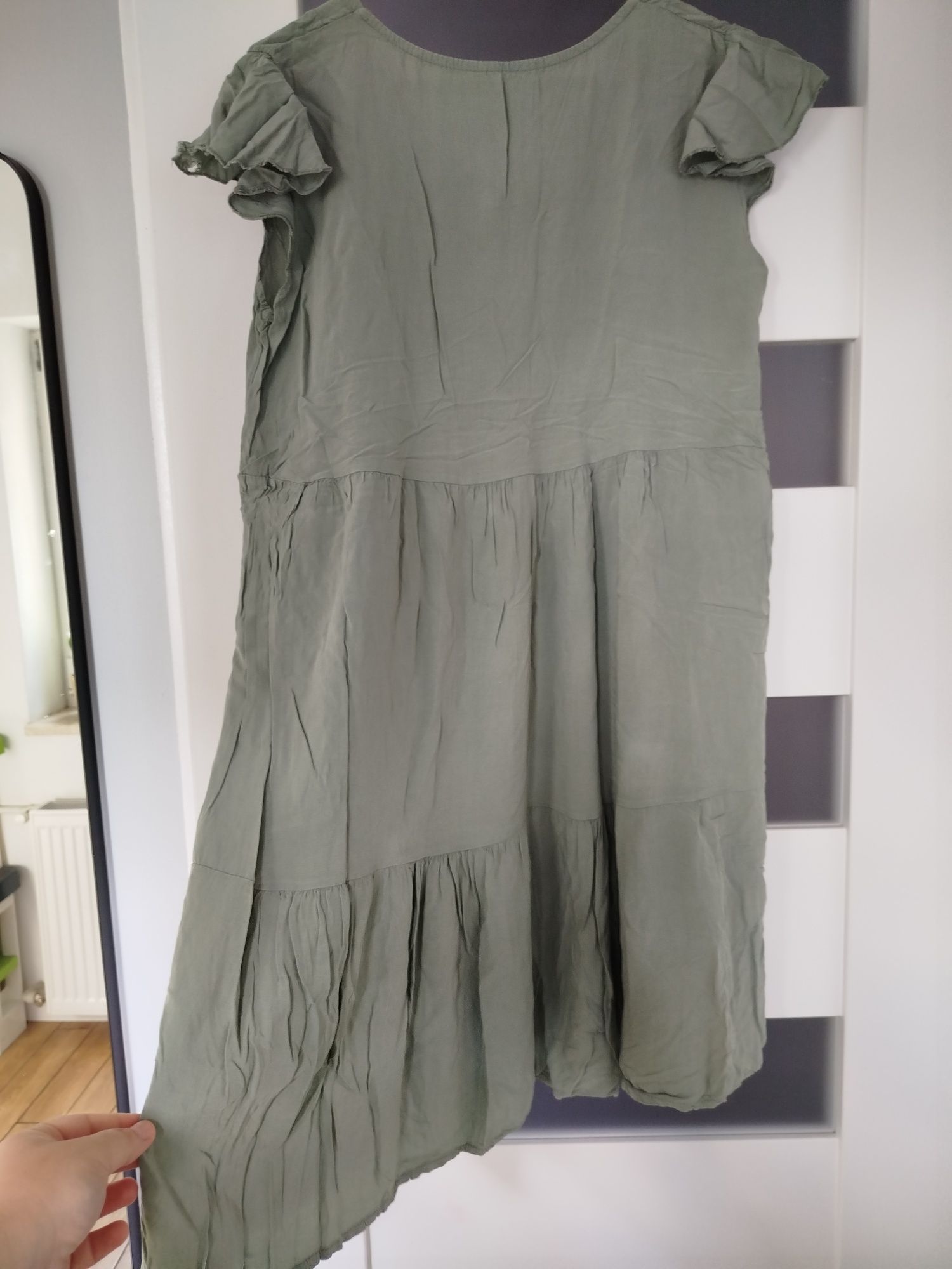 Wada. Zielona khaki letnia zwiewna sukienka. Wiskoza M/L. Ciążowa