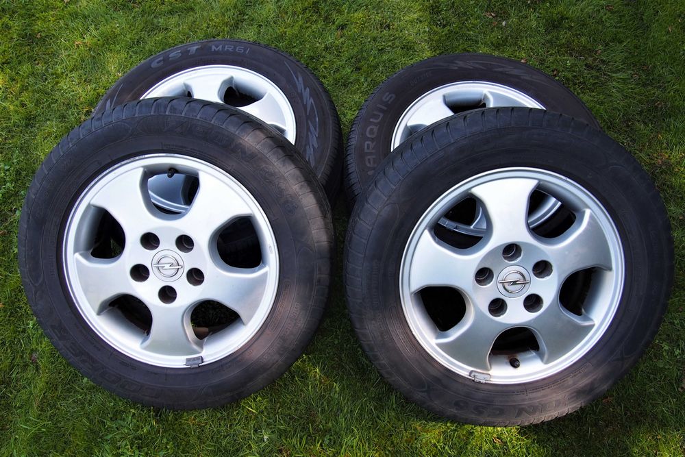 Felgi Aluminiowe 15 5x110 OPEL Vectra B + Opony
