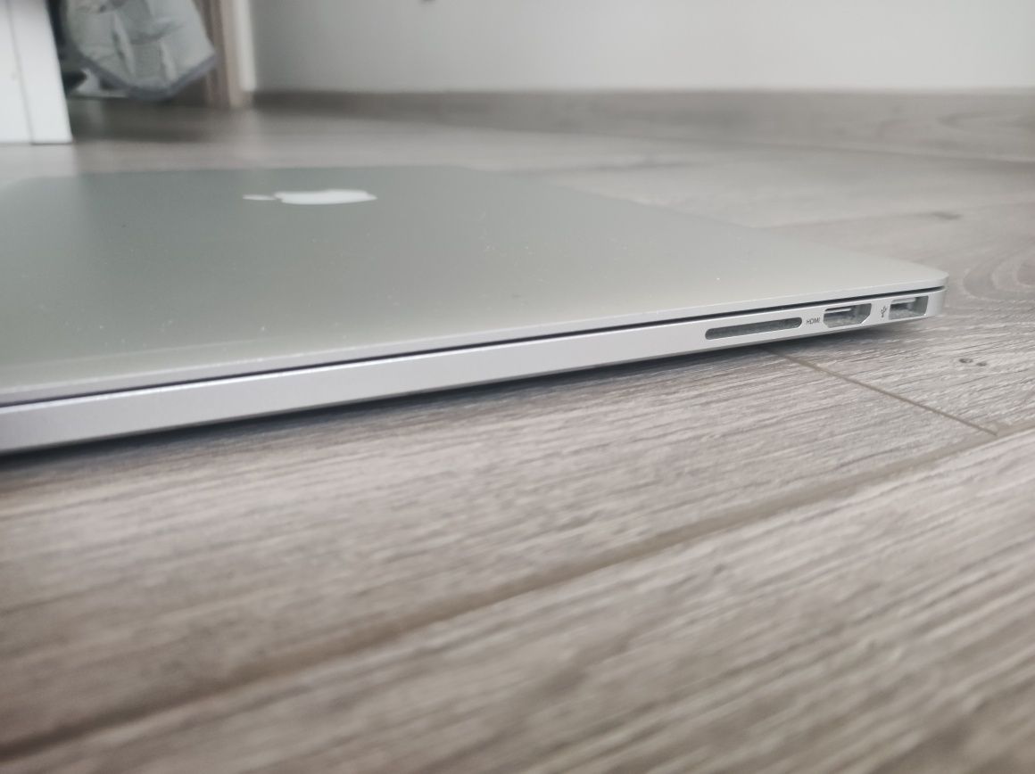 MacBook Pro 15" 2015 Retina | Ram 16 | SSD 256