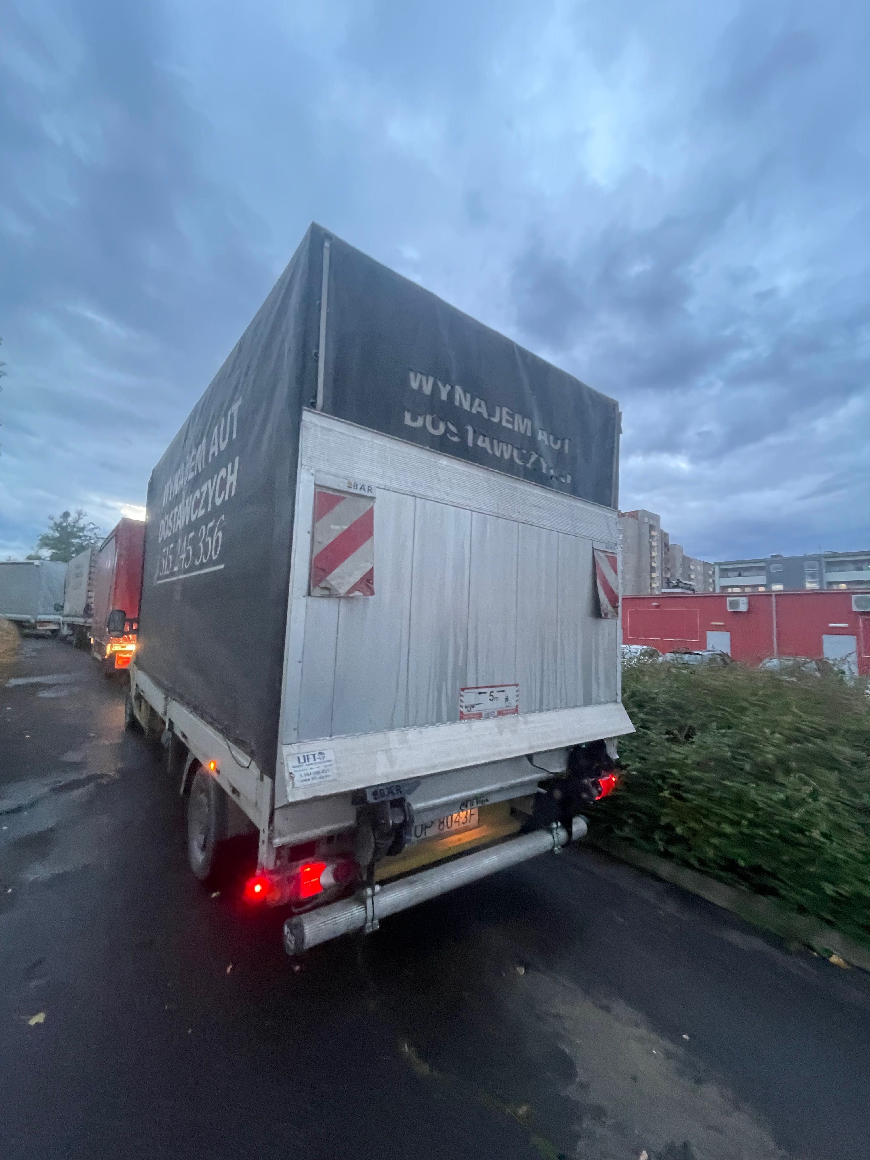 Wynajem busów Renault Master Plandeka -8,10,12 Wynajem aut dostawczych