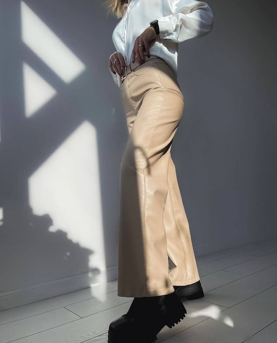 Штани з екошкіри