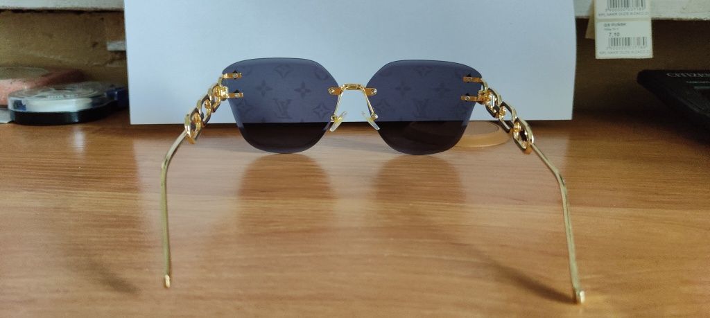 Okulary przeciwsłoneczne LV
