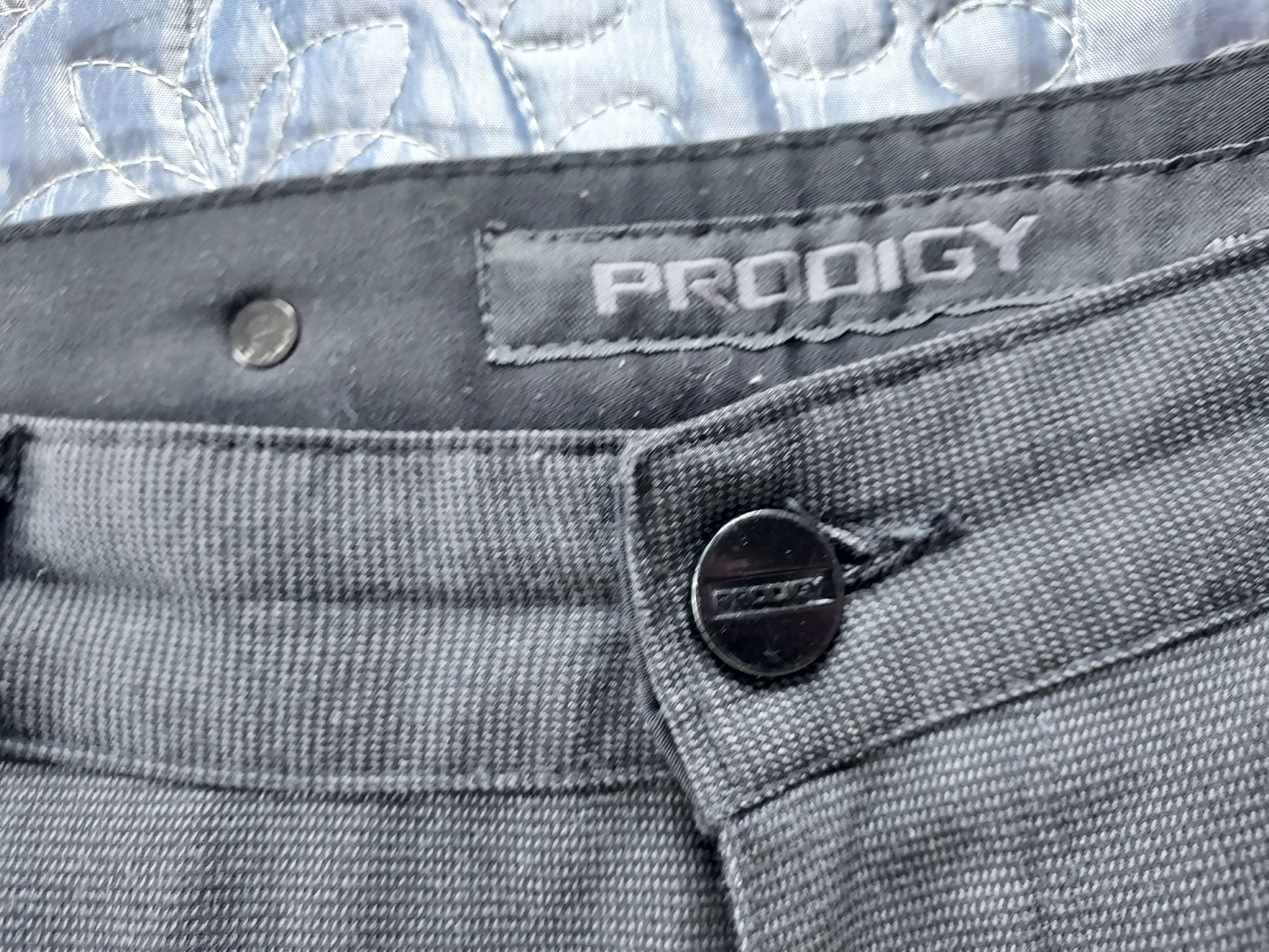 Eleganckie grafitowe spodnie męskie Prodigy L 34