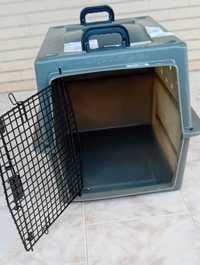 Caixa Transportadora de Animais com Alça e Trava de Porta padrão IATA