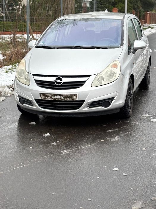 Opel Corsa D 1.0  177tyś 5 drzwi KLIMA