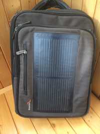 Рюкзак з сонячною батареєю EnerPlex
