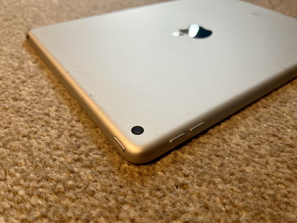 Apple iPad 8 generacji 128gb A2270