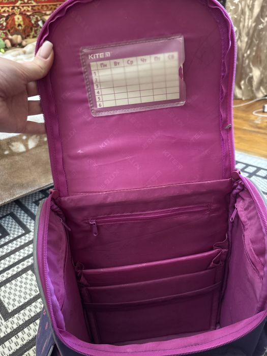 Портфель для дівчинки