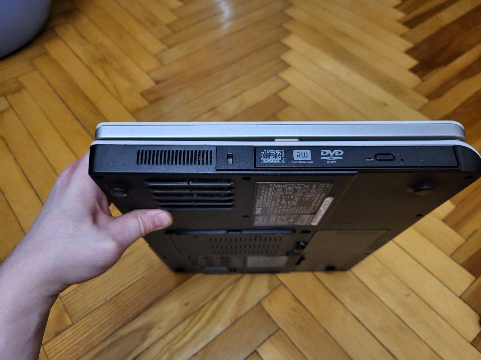 Ноутбук Dell Inspiron E1505