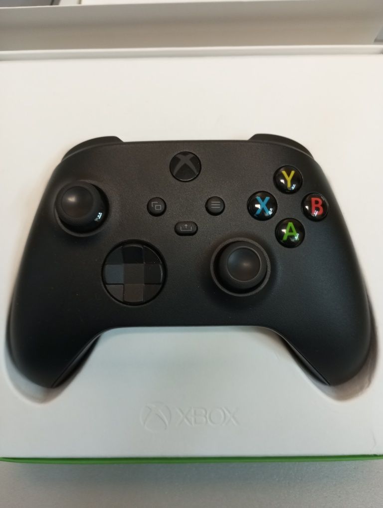 Игровой джойстик Xbox carbon