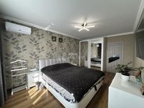Науки просп., 55А. Метро Деміївська. З ремонтом! Меблі і техніка!