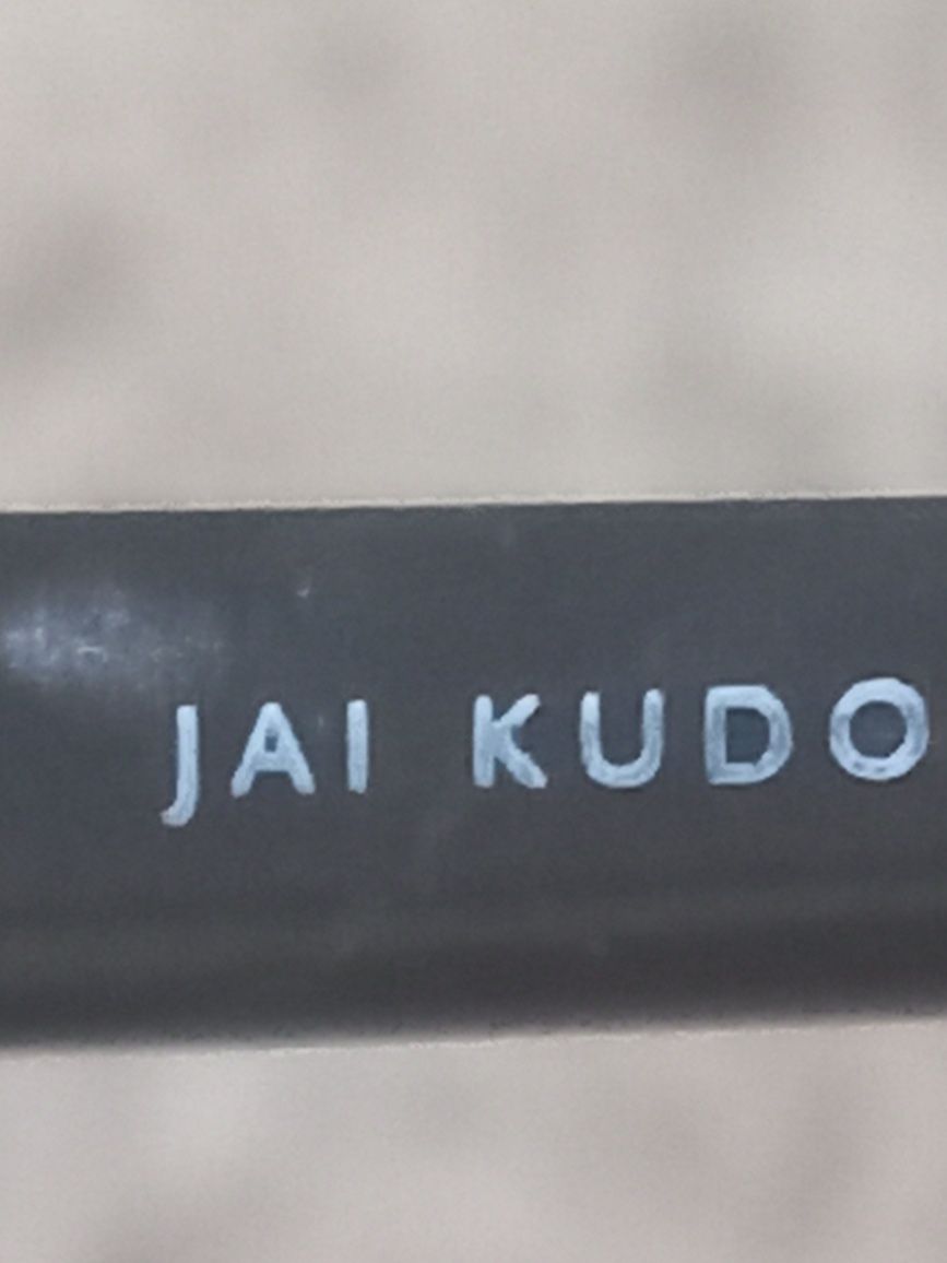 Продаётся оправа jail kudo