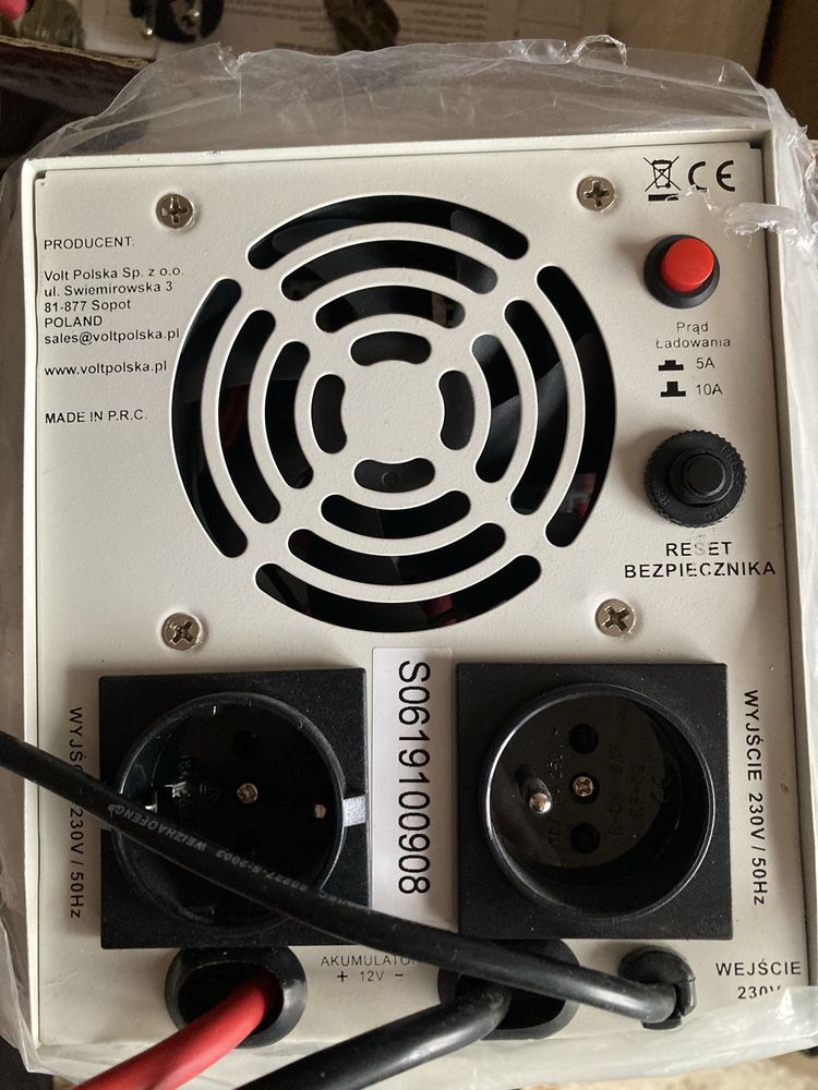 ИБП чисиый синус Volt Polska SINUS PRO 500 E 12V/230V+2аккум 100+90 Ah