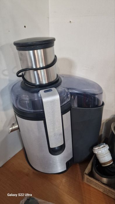 Соковыжималка электрическая