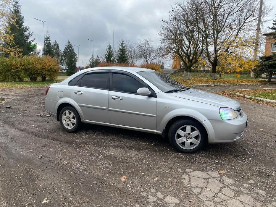 Продам шевроле лачетті 1.8 газ\бенз автомат